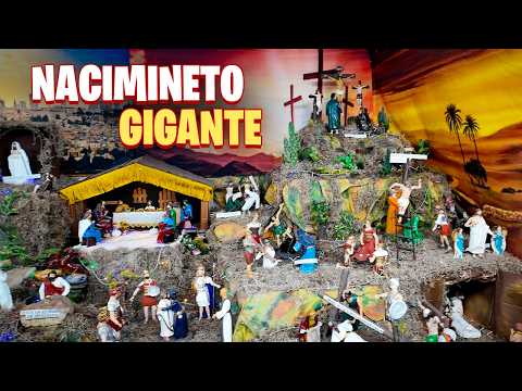This is the largest nativity scene in all of Michoacán, and it's located in Lázaro Cárdenas.