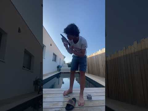 JE MARCHE SUR L’EAU GRÂCE À L’HUILE ??