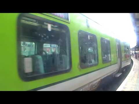 29114/29411 leaves platform 5 at Dublin Connolly