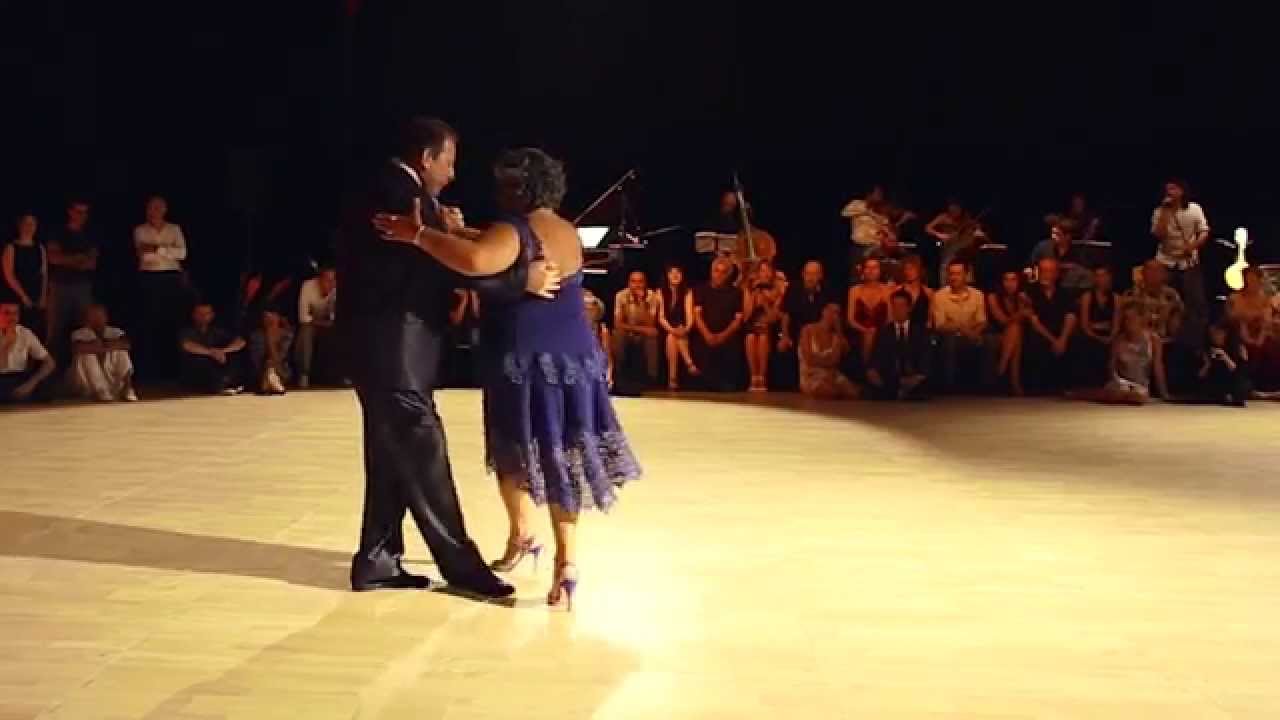 Jorge Dispari & Maria Del Carmen Romero - 1/2 - Tango Roots - Pasional - Orquesta Roulotte Tango.
