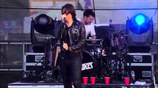 The Strokes - Gratisfaction [2011-06-12]