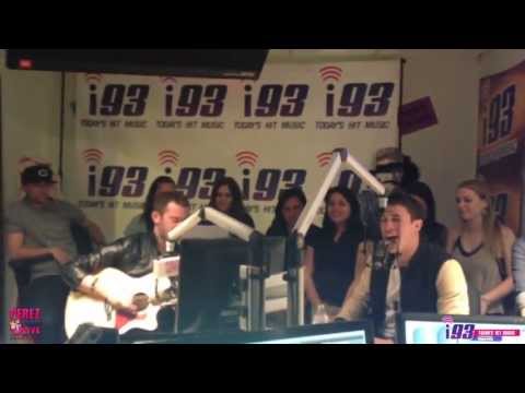 Timeflies Live Performance on i93