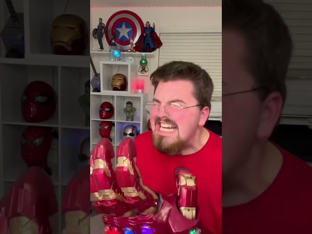 Vídeo relacionado con Marvel Avengers: Endgame Iron Man Gauntlet Camiseta