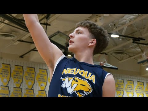 Neuqua Valley boys basketball sneaks past Naperville North to stay in first place in the DVC