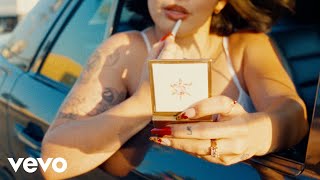 Becky G - BESÁNDOTE (Lyric Video) ft. Oscar Ortiz