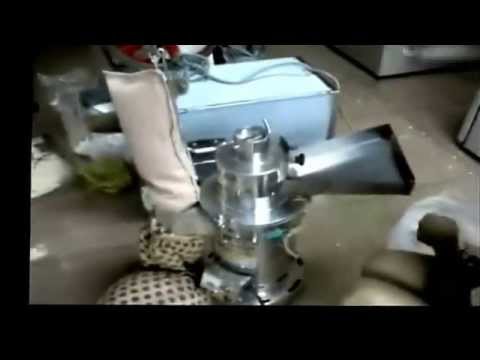 Automatic Floor-standing Continuous Feeding Herb Mill Grinder Operaton