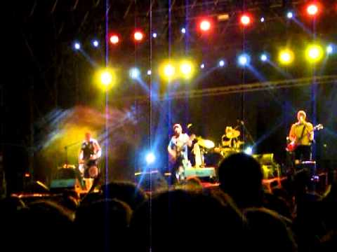 Manu Chao - Rainin in Paradize + Mi vida @ Grotta Gigante Trieste 27/06/14 (08/11)