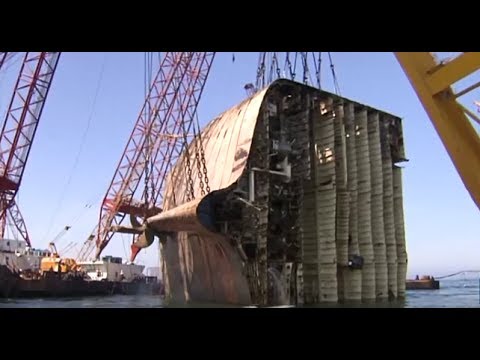 SMIT Salvage - Salvage of sunken car carrier Tricolor