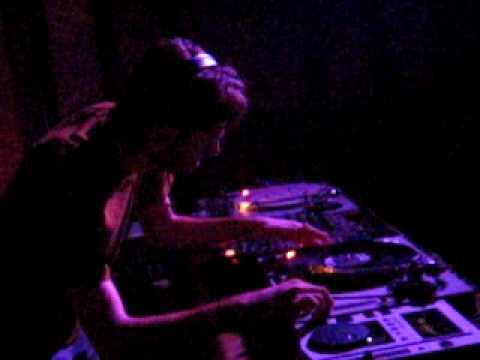 DJ GAS MASK @ BLACK BOX HARD TECHNO OPENING PARTY @ MYLOS 22-10-2005