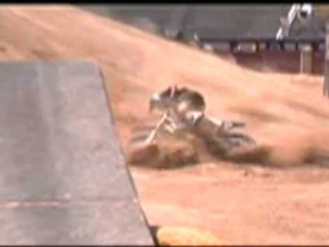 André Villa - Barrel Roll Attempt at Red Bull X-FIghters '05