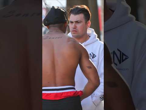 ЧУТЬ НЕ УРОНИЛ КРЕПКОГО БАНДОСИКА #пранк #реакция #гетто