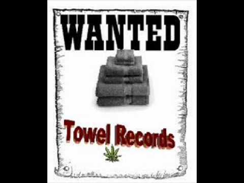 BG Knocc Out - G's ft Mc Ren, Xzibit, 2pac, and Eazy-E [DJ Gobsta]