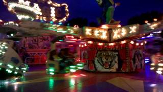 preview picture of video 'Laternenfest 2014 in Halle Saale - Jahrmarkt Rummel MAGIC'