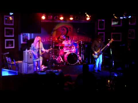 Samantha Fish "Sucker Born" The Funky Biscuit, 10-8-2014