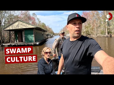 Inside Off-Grid Houseboat Life - Camp in Louisiana Swamp 🇺🇸