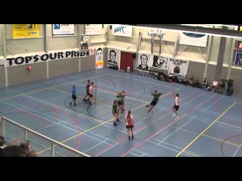 De eerste twee doelpunten van Marc Castillo bij TOP/wereldtickets.nl