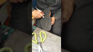 Download lagu ASMR Leather Crafting: Hand-Resoling a Bespoke Leather Boot 🥾 mp3