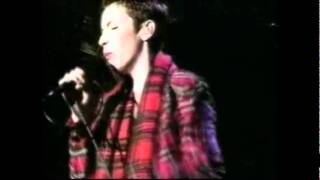 Annie Lennox You Have Placed A Chill In My Heart Live 1995