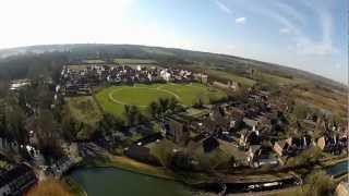 preview picture of video 'DJI Phantom Quadcopter Sunny Easter Flight over Aldermaston Wharf'