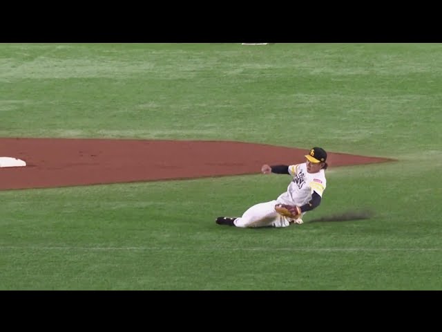 【1回表】さすがホークス・今宮!! スライディングキャッチ&一回転スロー!! 2019/5/3 H-E