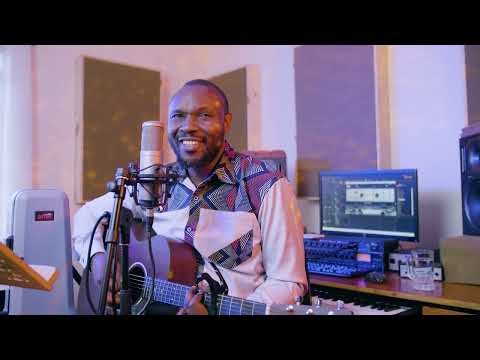 Ihiga and utugi and jesu nì unyendete hymns medly .