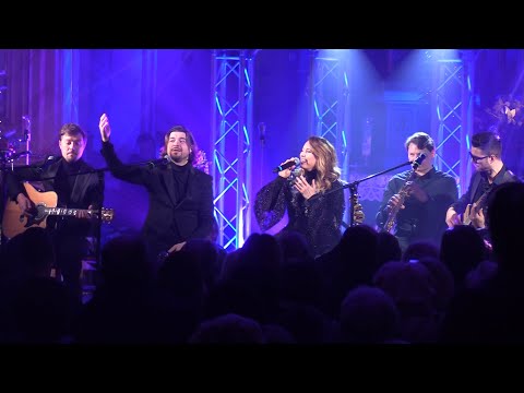 Koncert kolęd ,,Światło w Betlejem". Występują: zespół ,,Pectus", Monika Kuszyńska i Grzegorz Wilk.