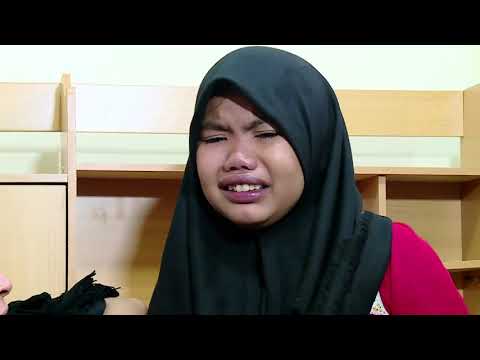 Dapat Beasiswa Dari Bedah Rumah! Cucu bu Iyah Bisa Sekolah | BEDAH RUMAH EP 169(4/4)