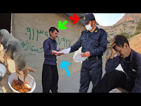 Akbar's son and daughter return to him and their warm embrace in the small family