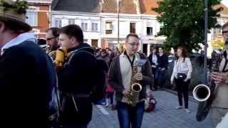 preview picture of video 'De Laatste Drop' & Pet'boontjes à la fête du houblon 2014 à Steenvoorde'