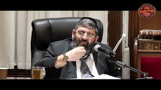 הרב אייל עמרמי - לא צריך תעודות (הרב אייל עמרמי) - התמונה מוצגת ישירות מתוך אתר האינטרנט יוטיוב. זכויות היוצרים בתמונה שייכות ליוצרה. קישור קרדיט למקור התוכן נמצא בתוך דף הסרטון