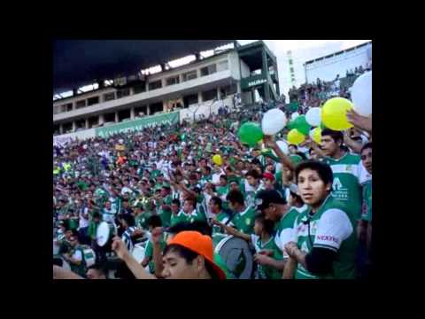 "Vamo' León, Vamo' a ganar, te quiero ver... Locos de arriba León vs. Mérida 14/Abril/2012" Barra: Los Lokos de Arriba • Club: León • País: México