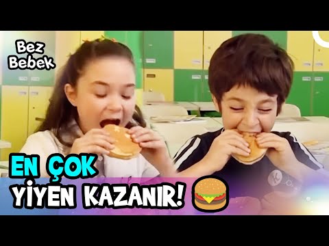 Emre ile Özge'nin Hamburger Yarışı! 🍔 | Bez Bebek