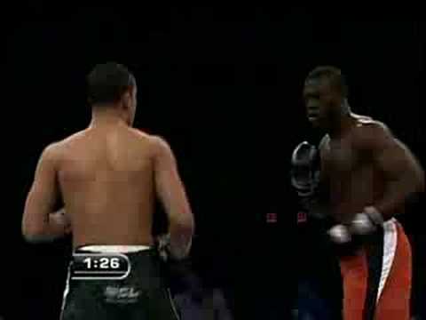 Uriah Hall vs. Leo Valdivia