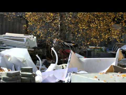 Ich wohne seit über einem Jahr auf Fredy Piller's Müllkippe in 8586 Erlen Bahnhofstrasse 3