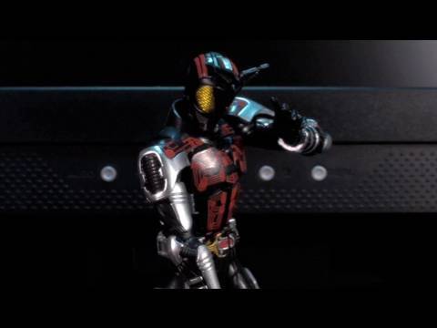 Vangelus Review 80-R - SHFiguarts Kamen Rider Dark Kabuto