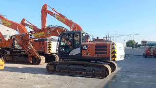 Pelle sur chenilles Hitachi ZX220LC (Abu Dhabi) | Image 4 - Machineryline