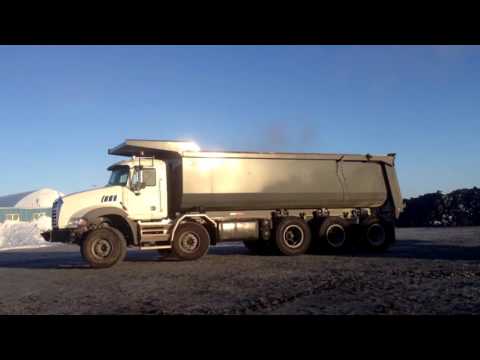 Dramis D50T Mack Granite - Mining truck