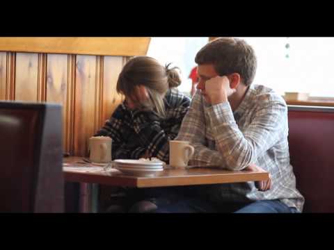Videoclip de Too Many Flesh Suppers (Remastered) (Bonus Track) — Los Campesinos!