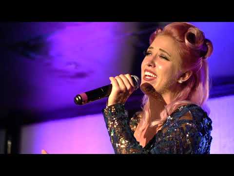 "Golden Era Evening" Headliner show by Hannah Brady