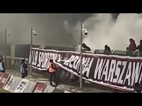 Polonia Warszawa pali skrojoną flagę Pogoni Siedlce | 29.11.2025