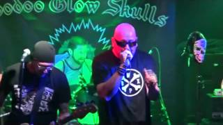 Voo Glow Skulls                             Dirty Rats