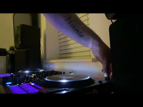 Drum and bass‼️ NELLIE 👊🏻28/2/2022 RIP “”MC SKIBADEE””BIG MIC MAN❤️❤️ THIS ONES YOU💯🎤🎤🎤