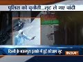 Armed robbers loot jewellery shop in Delhi, incident caught on cameras