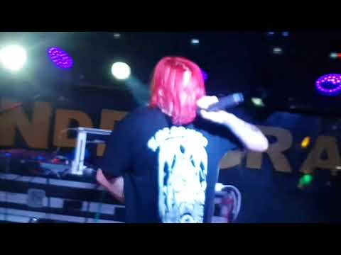 Psychotrop live ☆ polewa wódkę pod sceną ☆ HorrorRap