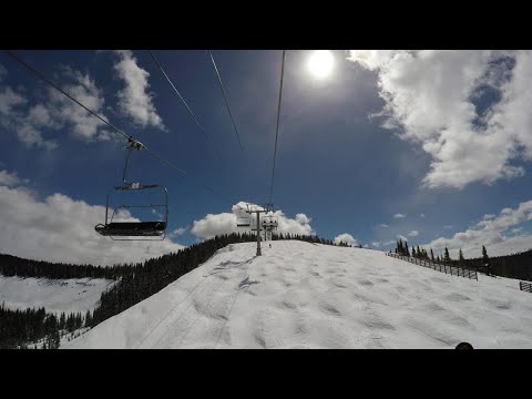 銀行家滑雪時不慎被外套勒傷 (Banker Accidentally Strangled By His Jacket While Skiing)