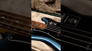 Video thumbnail for Fender Precision Bass American Pro2 Dark Night #shorts by Francesco Minnella