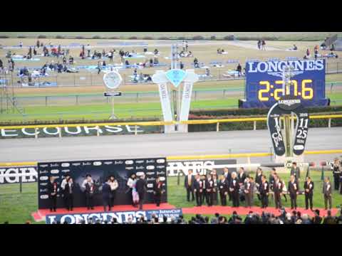 2018.11.25 ジャパンカップ アーモンドアイ ルメール表彰式