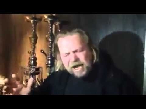 Nederlander zingt  in  het bebers