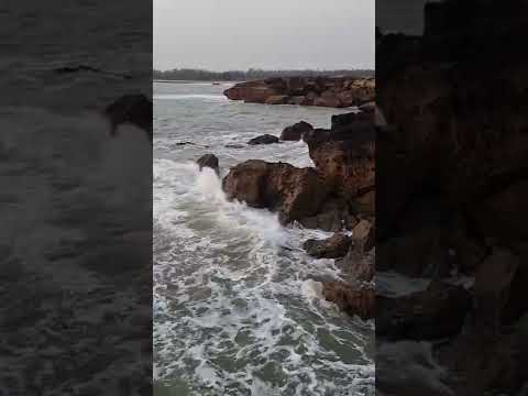 BEAUTIFUL SEA & WAVES ON DIU ISLAND #shorts #shortvideo #short #travel #india #waves #sea #subscribe