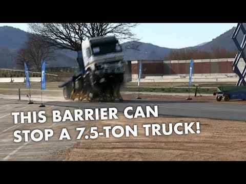 Lightweight but power vehicle barrier
